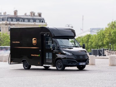 UPS annonce le déploiement de plus de 100 nouveaux véhicules électriques, des Iveco eDaily, à Paris